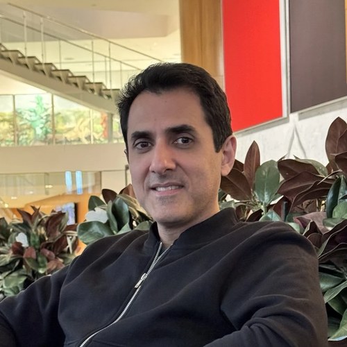 دکتر علی عقدایی
